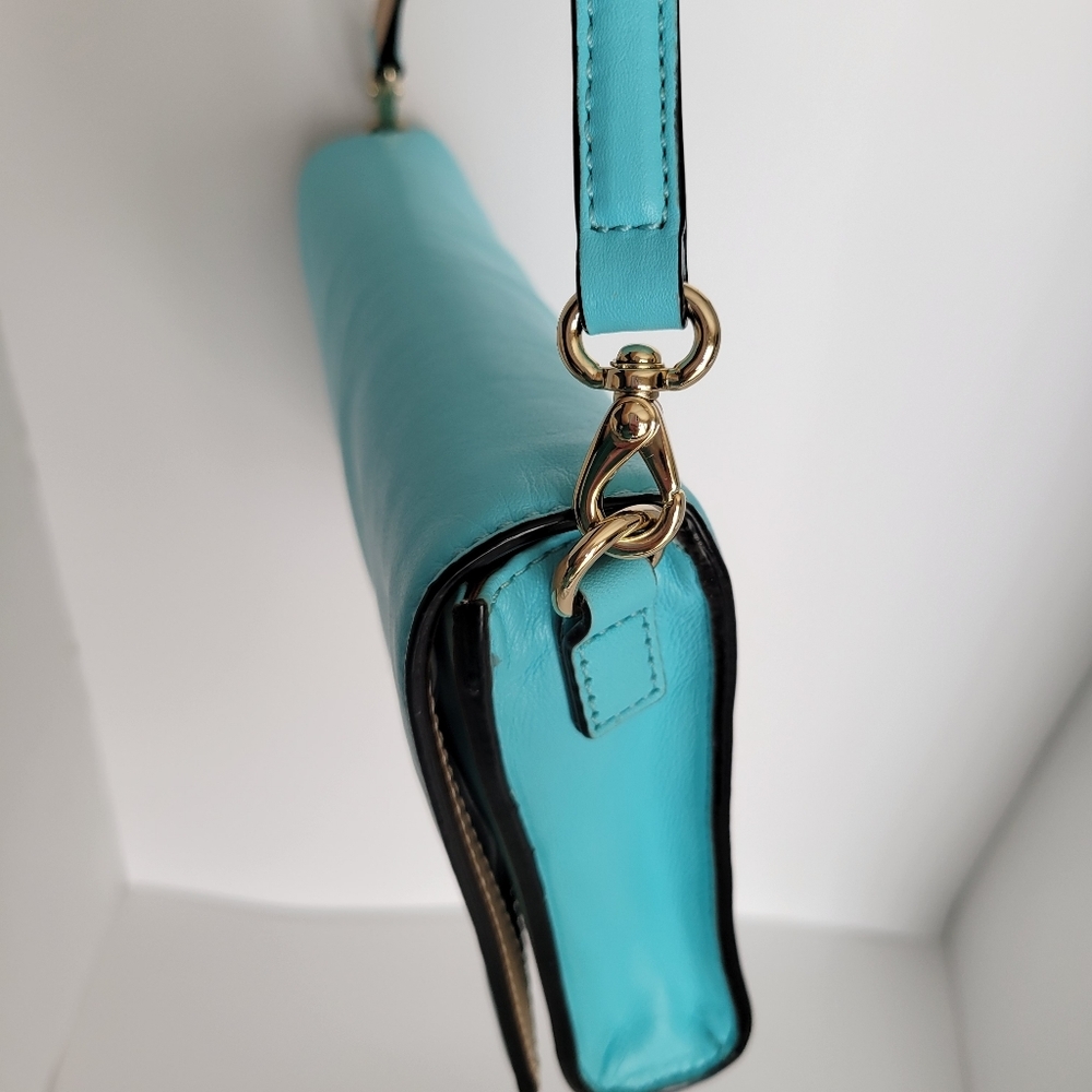 Kate Spade New York Crossbody Clutch Like New - Picture 5 of 12